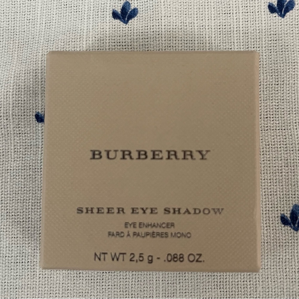 Burberry Eyeshadow #02 TRENCH - Picture 2 of 3